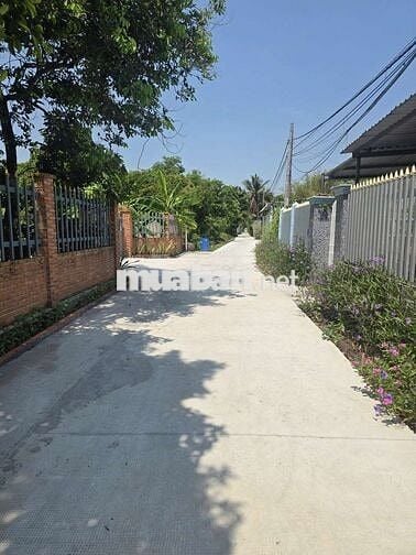 1985m2 đất có 600m2 thổ cư gần sông sài gòn bán 7.5 triệu m2