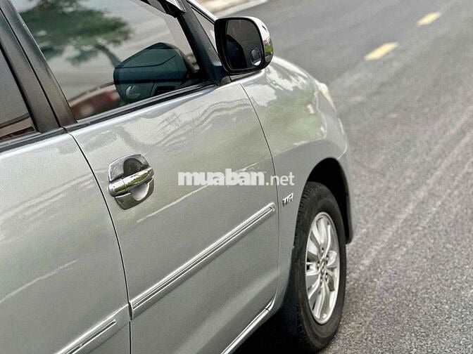 Toyota Innova 2010 G - 152886 km
