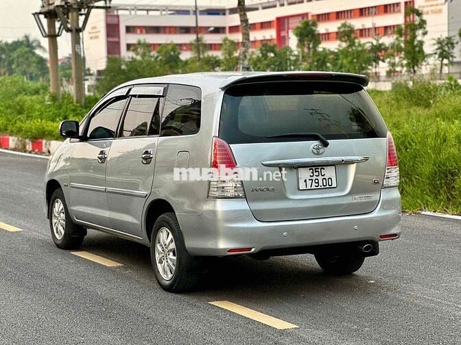 Toyota Innova 2010 G - 152886 km