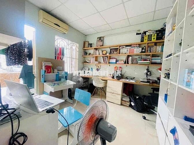 BÁN NHÀ 98/8/4 Trần Thị Trọng, Tân Bình, Xe Hơi 3 Tỉ Bảy Lăm
