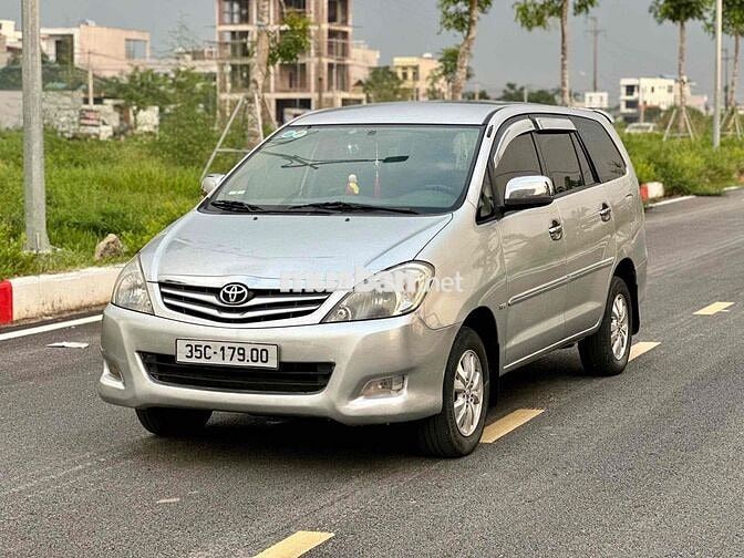 Toyota Innova 2010 G - 152886 km