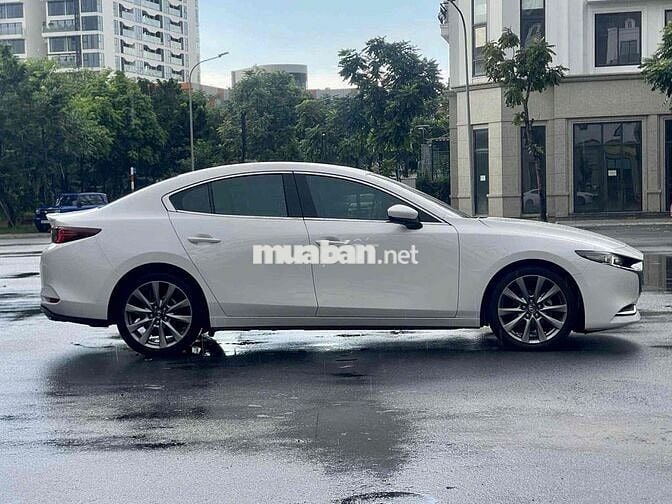 Mazda 3 2021 2.0L Signature Premium - 90000 km