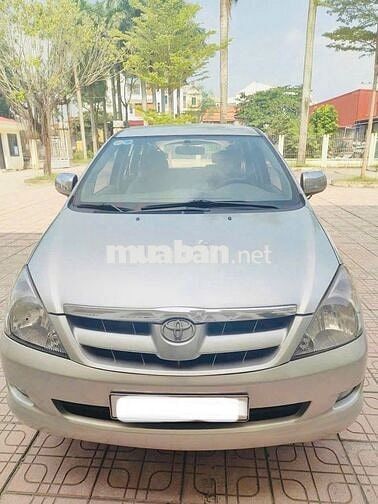 Toyota Innova 2006 G - 250000 km