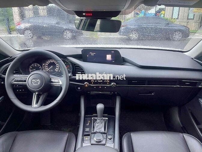 Mazda 3 2021 2.0L Signature Premium - 90000 km