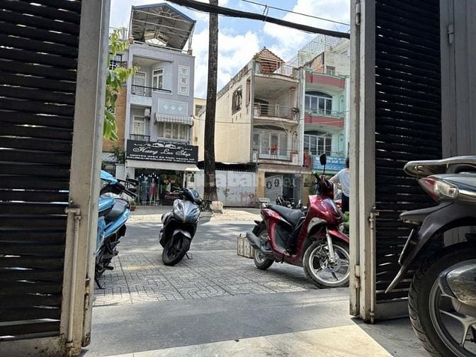 Nhà MT đường số 24A khu Tên Lửa 4x20m 3.5 tấm giá 20 triệu.tháng