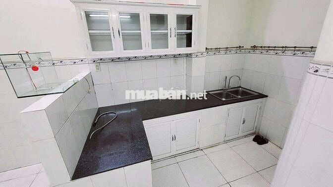 Cho thuê nhà Hxh Huỳnh Văn Bánh p13 Phú Nhuận