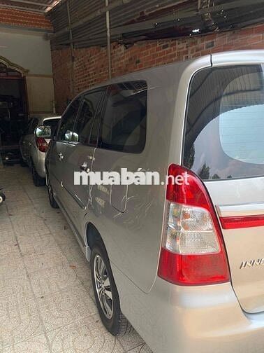 Toyota Innova 2016 2.0E - 175 km