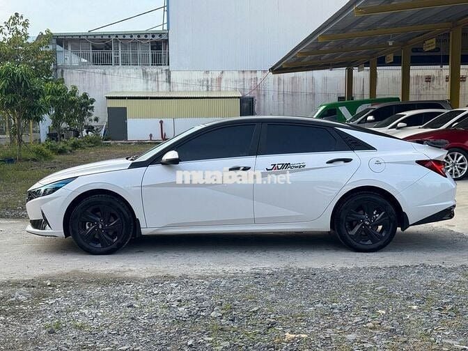 Hyundai Elantra 2025 1.6 AT Đặc biệt