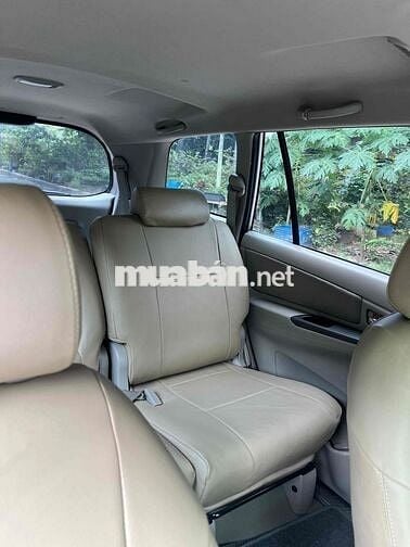 Toyota Innova 2015 G - 150000 km