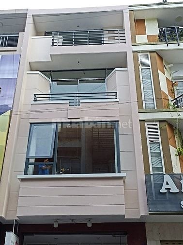 Nhà mặt tiền đường Hoa hồng cho thuê nguyên căn
