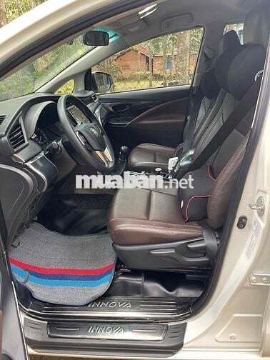 Toyota Innova 2020 E 2.0 MT - 68000 km