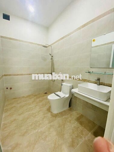 🏡 Cho Thuê Nhà HXH Cửu Long_4,5x20m, Trệt 3 Lầu, Vừa Sơn Mới.