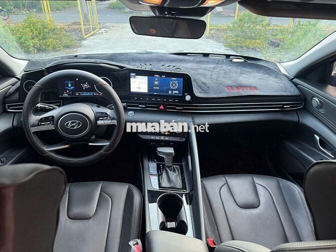 Hyundai Elantra 2025 1.6 AT Đặc biệt