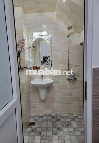 NHÀ ĐẸP HẺM 4 TẦNG - LẠC LONG QUÂN Q11 ( 5,4m x 14m)