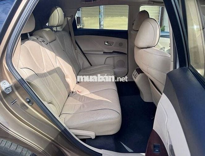 Toyota Venza 2009 đăng ký 2011 bản full