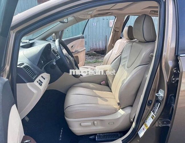 Toyota Venza 2009 đăng ký 2011 bản full