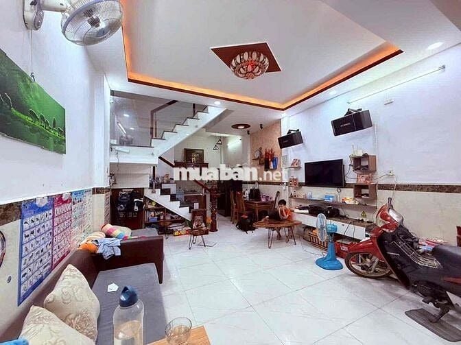 Bán nhà,45 m2 xây trệt lầu,chỉ hơn 4 tỷ,Nguyễn Văn Lượng quận Gò Vấp