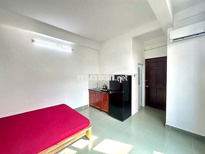 PHÒNG CỬA SỔ LỚN CÓ THANG MÁY NGAY LOTTE QUẬN 7