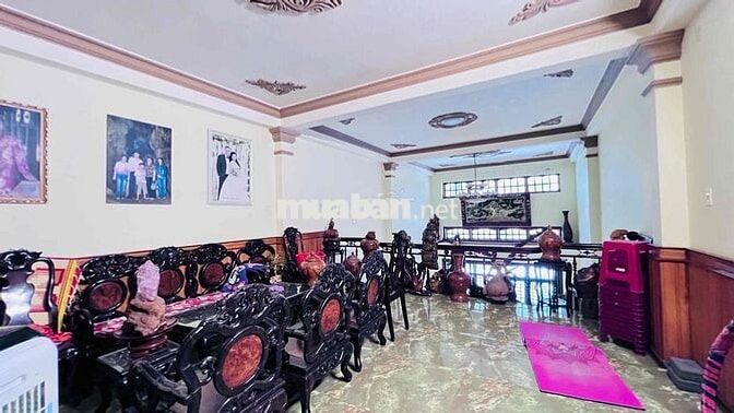 Căn nhà thuê mặt tiền KD Trần Nhật Duật Trung tâm BMT