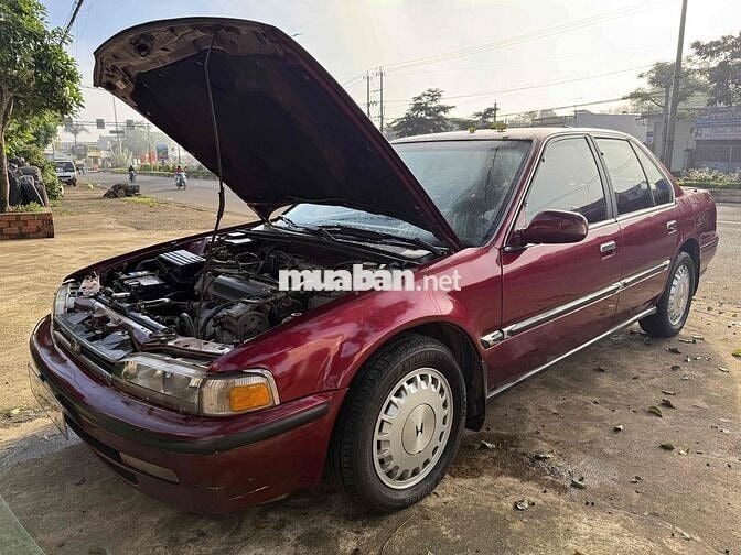 Honda Accord 1990 MT - 200000 km