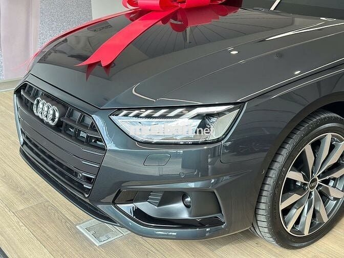 Audi A4 Sedan advanced 40 plus TFSI 2024 Xám