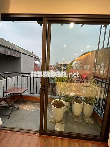 CHO THUÊ CĂN HỘ 2PN FULL NỘI THẤT CỬA SỔ SIÊU THOÁNG NGAY TẠI TÂY HỒ