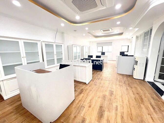 CHO THUÊ NHÀ CÓ THANG MÁY MẶT TIỀN VÕ VĂN TẦN QUẬN 3 GIÁ 42 TRIỆU