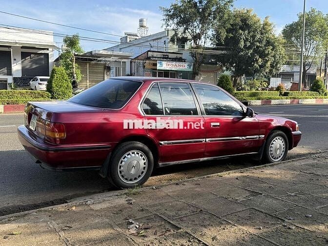 Honda Accord 1990 MT - 200000 km