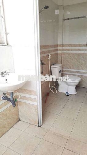 Nhà Thuê 5_20 Mặt tiền thông 2 pn. Ấp 3 Đường võ văn vân Vĩnh Lộc b