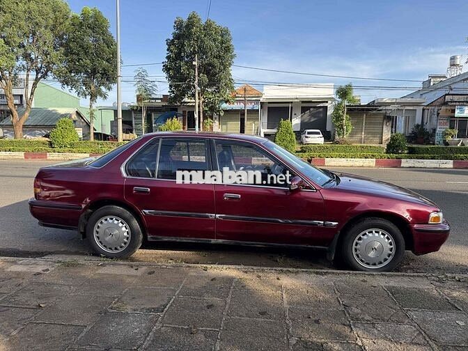 Honda Accord 1990 MT - 200000 km