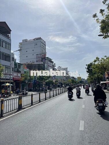 Nhà 5 tầng mặt tiền Lý Thái Tổ phường 10 quận 10 DT:(4x19)m
