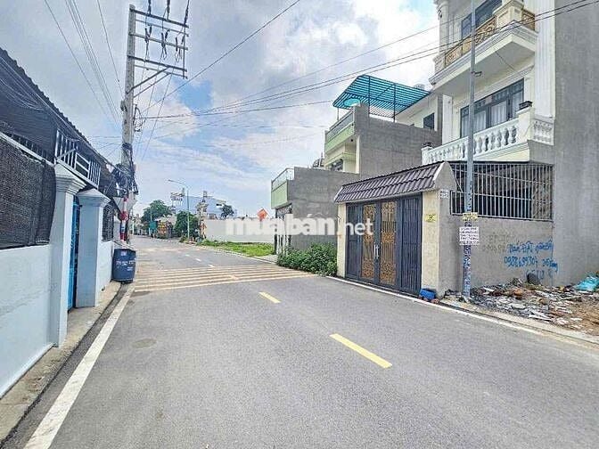 Đất mặt tiền gần Trung tâm y tế Dĩ An, P Tân Đông Hiệp, Tp Dĩ An.