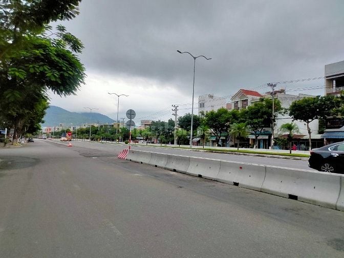 Bán nhà MT Ngô Quyền, vị trí KD gần cầu Rồng, An Hải Đông, Sơn Trà 11T