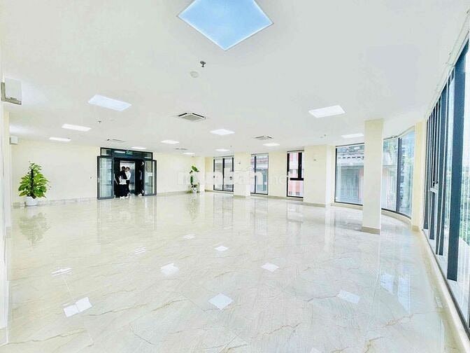 Chính chủ cho thuê sàn vp tại Phạm Tuấn Tài 150m2 giá 33t view cực đep