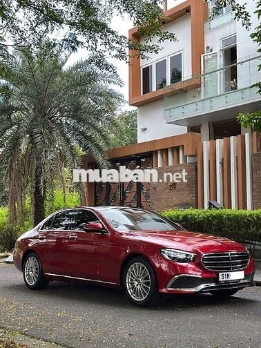 Mercedes E200 Exclusive thu hút mọi ánh nhìn !