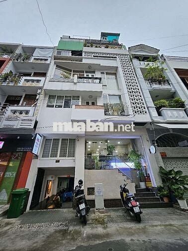 BÁN GẤP TÒA NHÀ VP HẦM 5 LẦU ĐC: 8 HOA SỮA, P7, PN GIÁ 43 TỶ DT: 8×18M