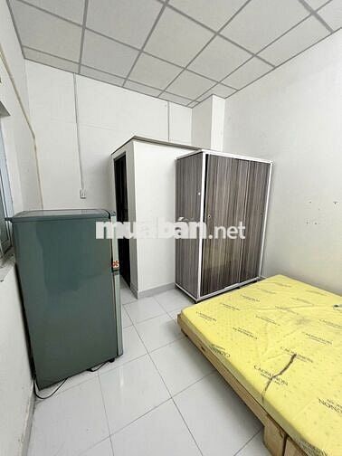 phòng trọ 15m2 đường Nhật Tảo, Q.10
