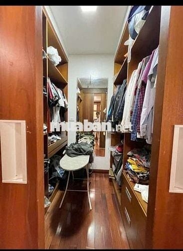 Tôi cần bán nhà Đỗ Quang 5tầng full nội thất cao cấp .
