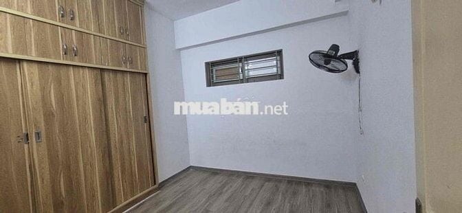 Hoa hậu! Chung cư CT5 , 68m, 2N2Wc, có sổ, đủ nội thất