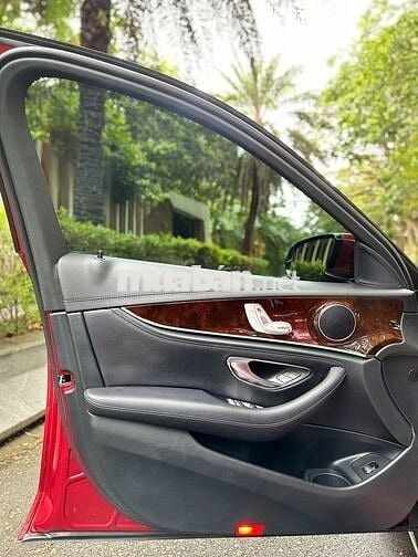Mercedes E200 Exclusive thu hút mọi ánh nhìn !