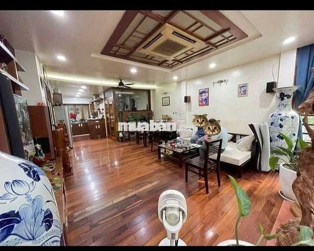 Tôi cần bán nhà Đỗ Quang 5tầng full nội thất cao cấp .