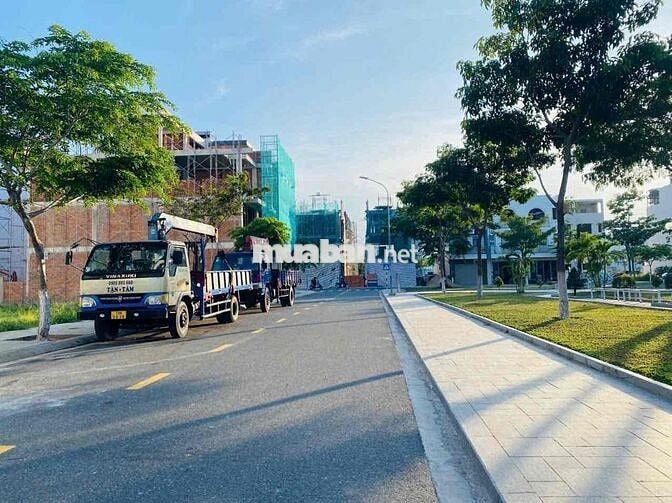 Bán Lô Đất Đẹp Đối Diện Công Viên VCN Phước Long 2 Nha Trang