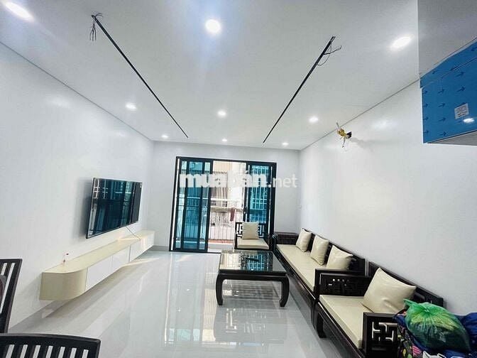 Chính chủ cho thuê căn hộ nhà ở tại 31/28 Phố Tứ Liên, Tây Hồ