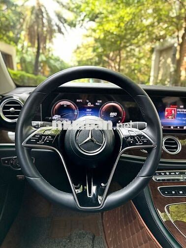 Mercedes E200 Exclusive thu hút mọi ánh nhìn !
