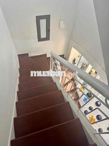 Nhà đẹp ở ngay phố Kim Ngưu ngõ 3 gác tránh xe máy ,sổ đỏ đẹp nở hậu Nhà đẹp ở ngay phố Kim Ngưu ngõ 3 gác tránh xe máy ,sổ đỏ đẹp nở hậu