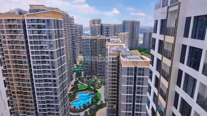 ĐỘC QUYỀN CĂN 2PN View Hồ Bơi Tầng Cao Giá CĐT 5ty All In