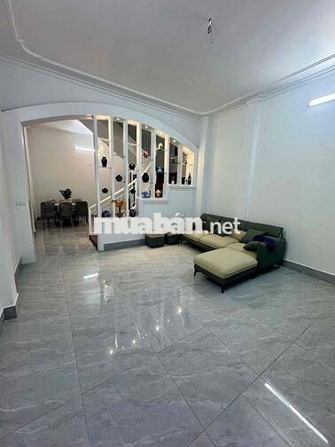 Nhà đẹp ở ngay phố Kim Ngưu ngõ 3 gác tránh xe máy ,sổ đỏ đẹp nở hậu Nhà đẹp ở ngay phố Kim Ngưu ngõ 3 gác tránh xe máy ,sổ đỏ đẹp nở hậu