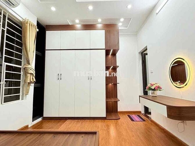 BÁN NHÀ VÕ CHÍ CÔNG, NHÀ ĐẸP FULL NỘI THẤT, NGÕ THÔNG, SÁT PHỐ