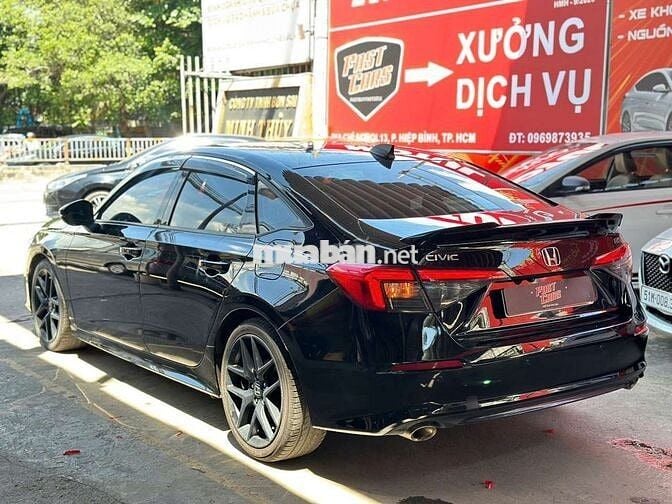 Honda Civic RS 2022 1.5L Turbo, màu đen,60.000 km