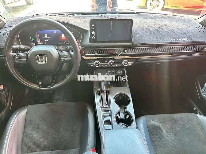 Honda Civic RS 2022 1.5L Turbo, màu đen,60.000 km